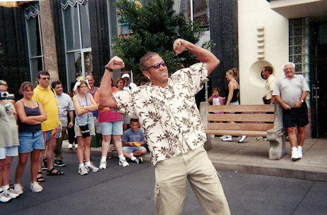 Gig Schmidt, Walt Disney World street performance Gig won, Gig 39 Oct 2000 -2