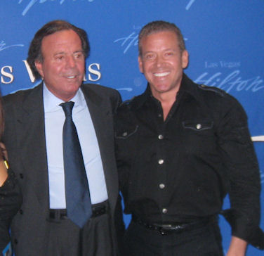 Julio Iglesias and Gig Schmidt, LV Hilton, June 12, 2010